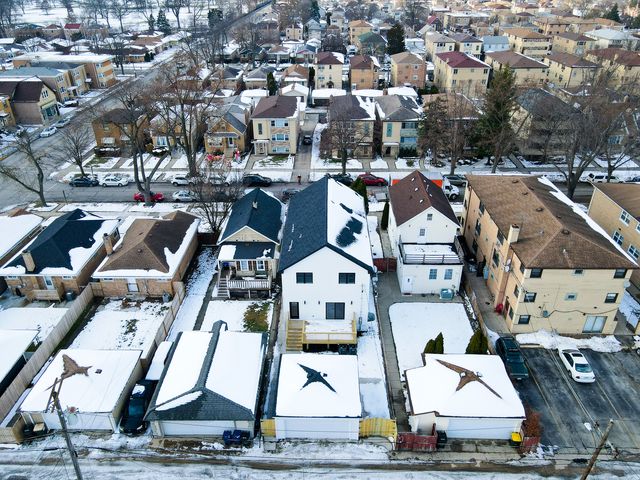 2411 N 77th Avenue, Elmwood Park, IL 60707