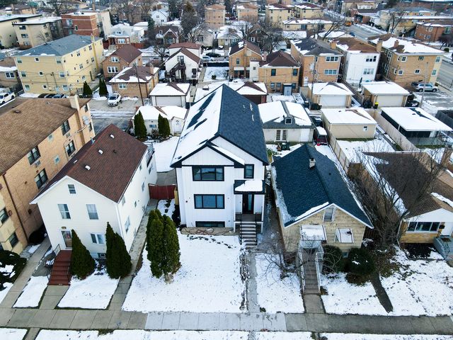 2411 N 77th Avenue, Elmwood Park, IL 60707