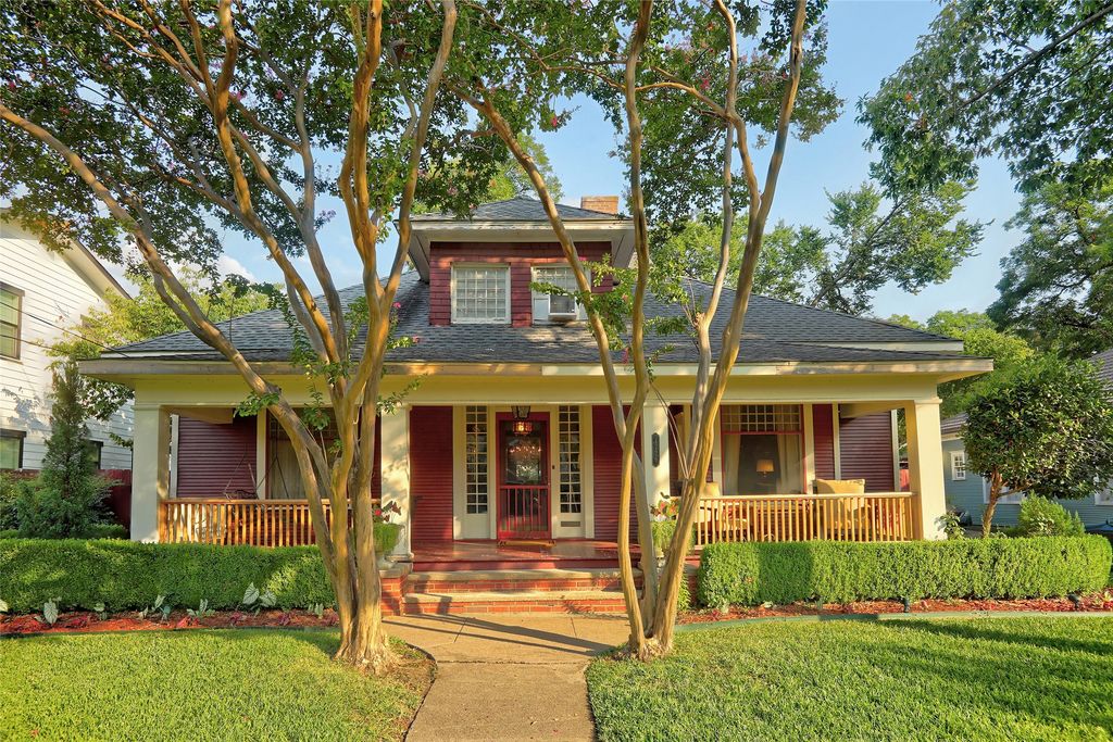 4726 Victor Street, Dallas, TX 75246