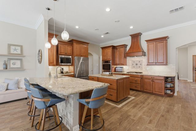 10390 Ridgecrest Street, Frisco, TX 75033