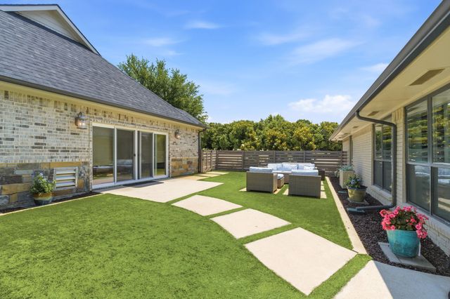 10390 Ridgecrest Street, Frisco, TX 75033