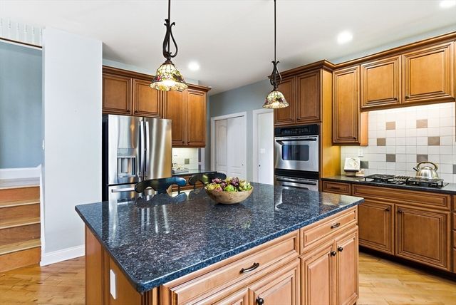 25 Valley View Drive, Grafton, MA 01536