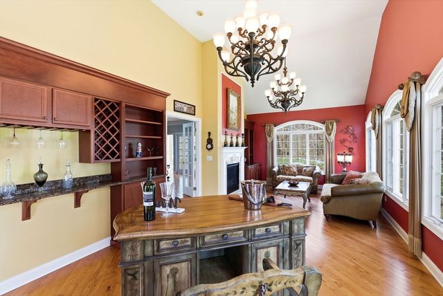 25 Valley View Drive, Grafton, MA 01536