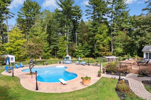 25 Valley View Drive, Grafton, MA 01536