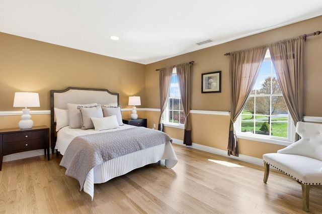 25 Valley View Drive, Grafton, MA 01536