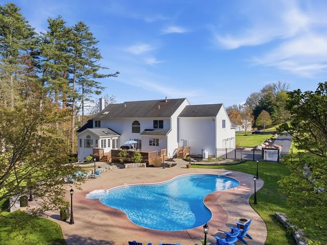 25 Valley View Drive, Grafton, MA 01536