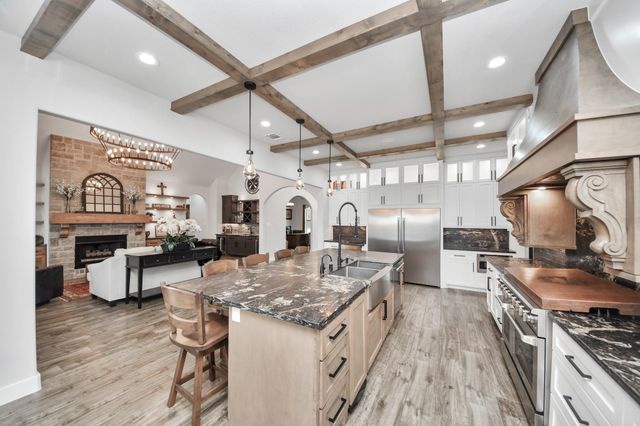 18828 Harbor Side Boulevard, Conroe, TX 77356