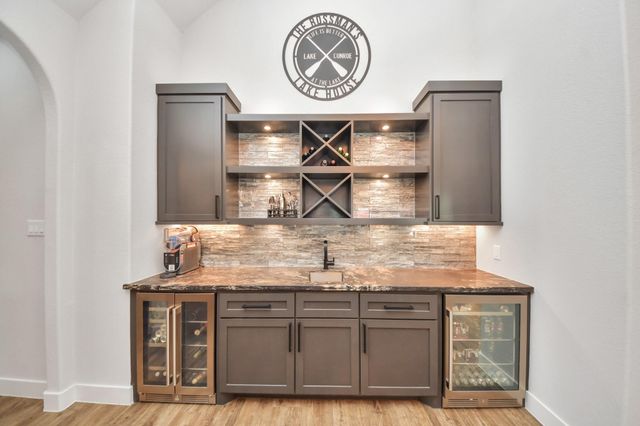 18828 Harbor Side Boulevard, Conroe, TX 77356