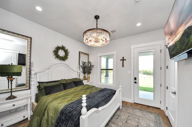18828 Harbor Side Boulevard, Conroe, TX 77356