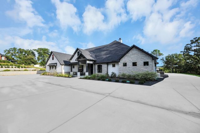 18828 Harbor Side Boulevard, Conroe, TX 77356