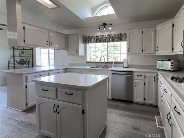 38075 Willowood, Squaw Valley, CA 93675