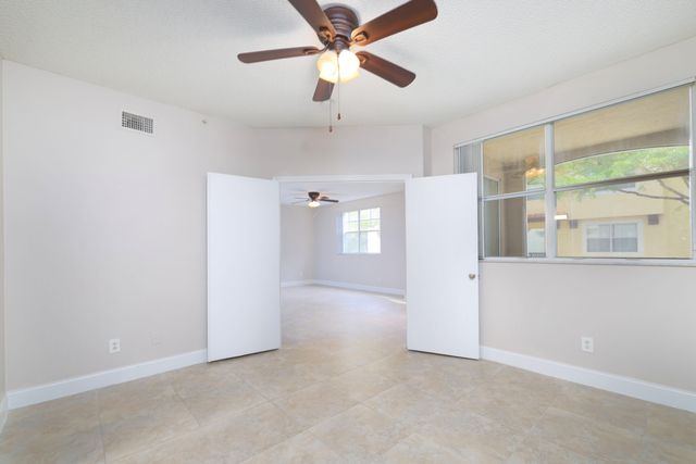 20889 Saint Andrews Boulevard, Boca Raton, FL 33433
