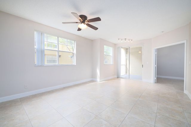 20889 Saint Andrews Boulevard, Boca Raton, FL 33433