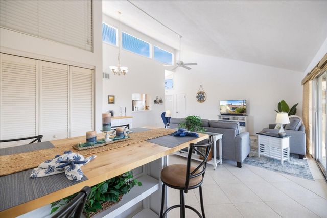 702 WHITE PINE TREE ROAD 72, Venice, FL 34285