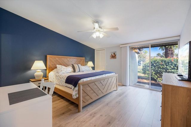 702 WHITE PINE TREE ROAD 72, Venice, FL 34285