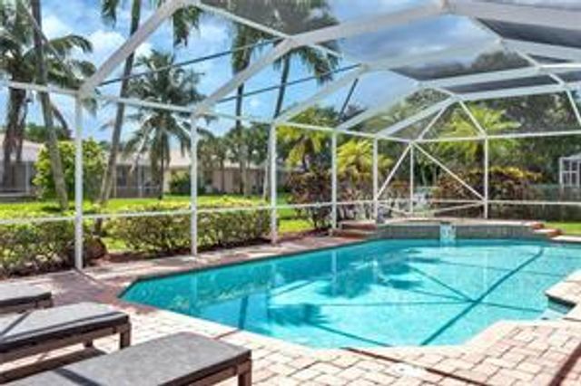 5034 Countrybrook Drive, Cooper City, FL 33330