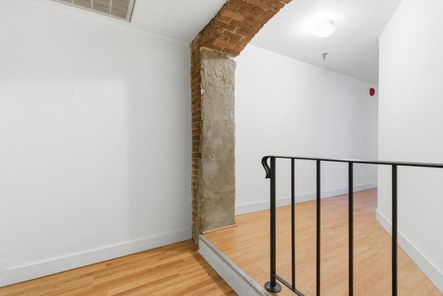 470 Silver St Apt 206, Manchester, NH 03103