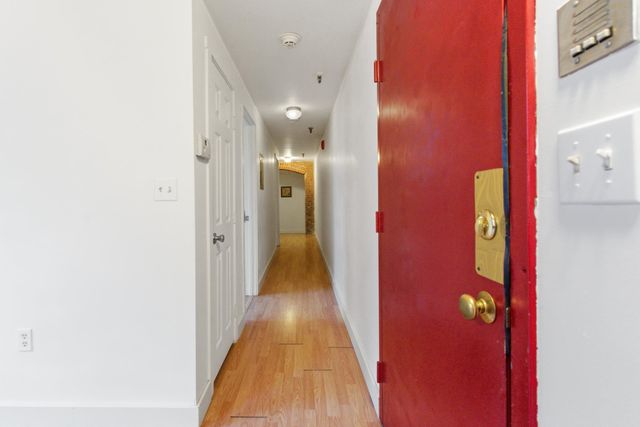 470 Silver St Apt 206, Manchester, NH 03103