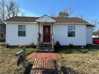 300 W Randolph Rd, Hopewell, VA 23860