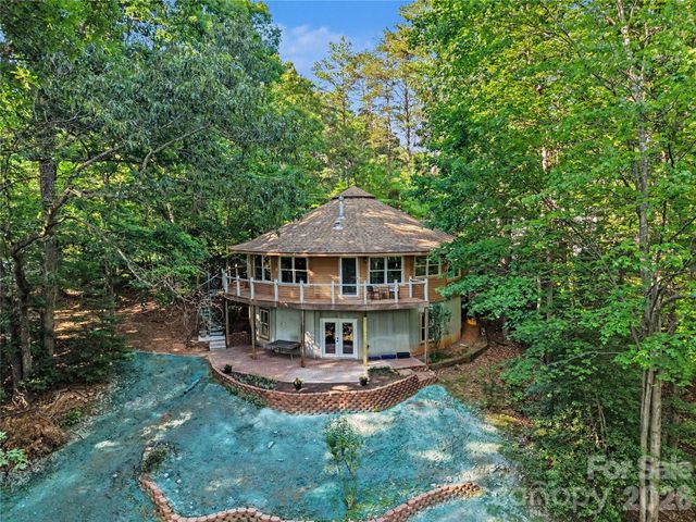 241 Spring Shore Road, Statesville, NC 28677