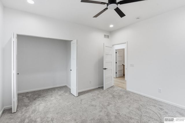 2390 Cambridge Drive, Plattsmouth, NE 68048
