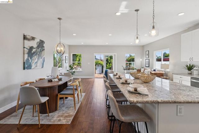 969 63Rd St, Oakland, CA 94608