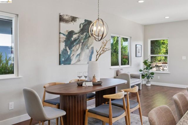 969 63Rd St, Oakland, CA 94608