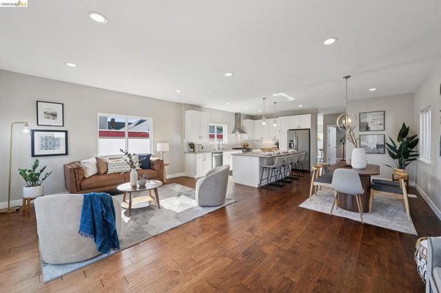 969 63Rd St, Oakland, CA 94608