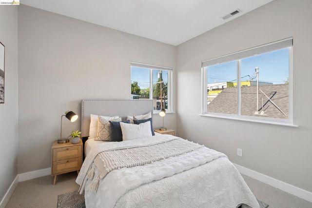 969 63Rd St, Oakland, CA 94608