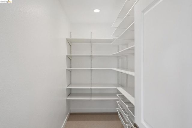 969 63Rd St, Oakland, CA 94608
