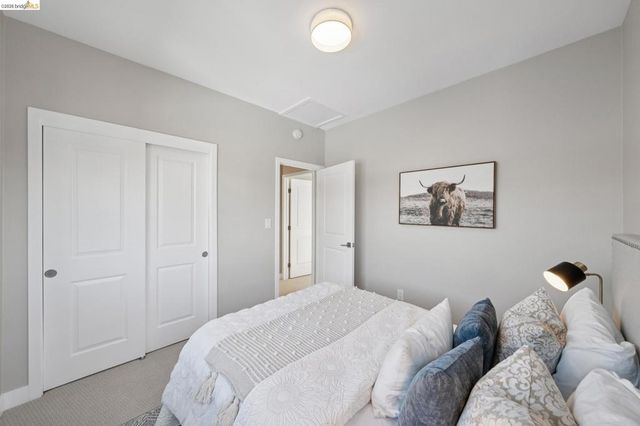 969 63Rd St, Oakland, CA 94608