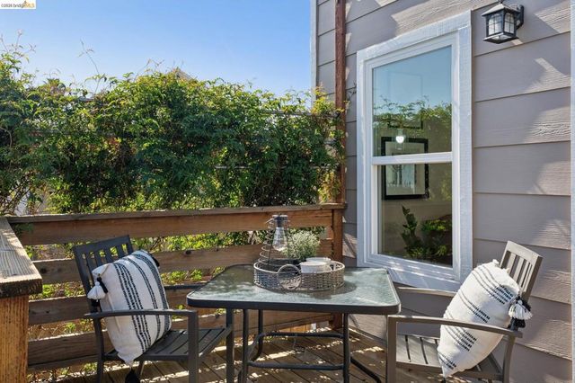 969 63Rd St, Oakland, CA 94608