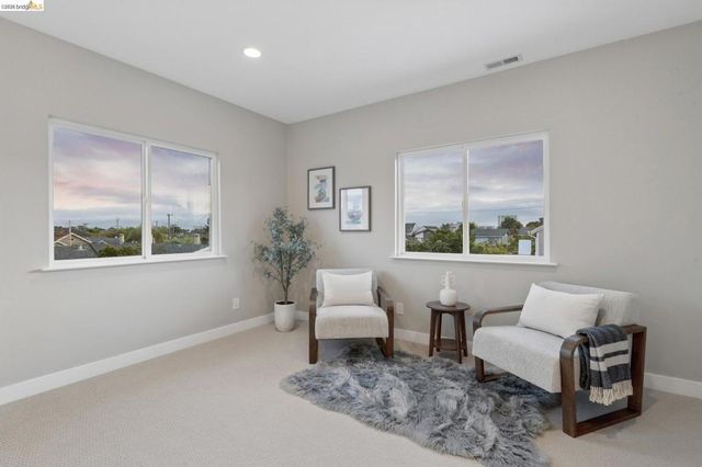 969 63Rd St, Oakland, CA 94608