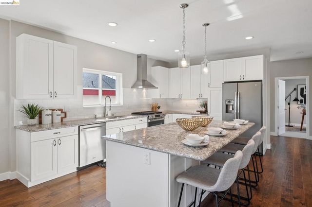 969 63Rd St, Oakland, CA 94608