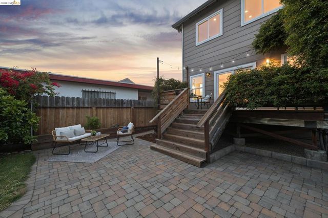 969 63Rd St, Oakland, CA 94608