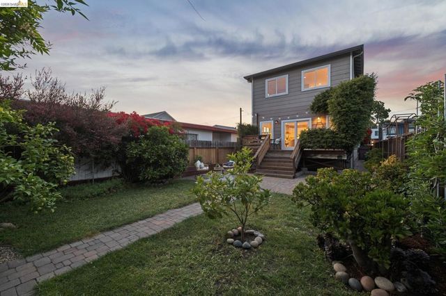 969 63Rd St, Oakland, CA 94608