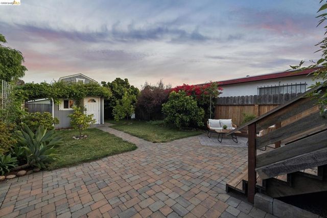 969 63Rd St, Oakland, CA 94608