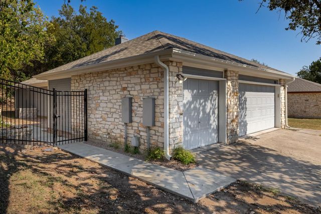 269 Mooring CIR A, Lakeway, TX 78734