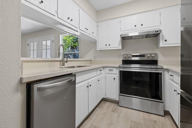 269 Mooring CIR A, Lakeway, TX 78734