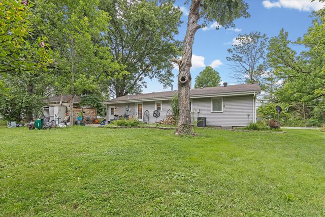 1109 EASTLAND CIR, Columbia, MO 65201
