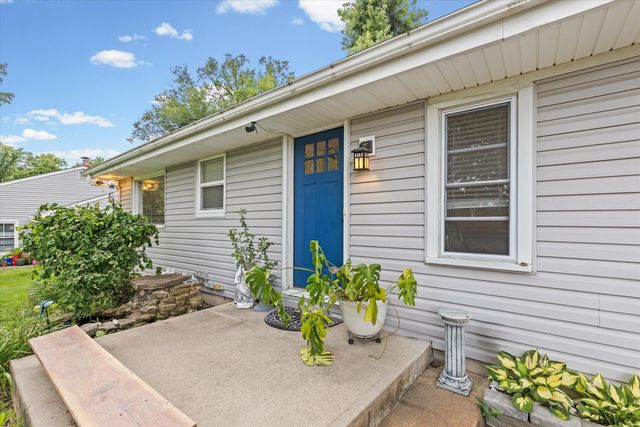 1109 EASTLAND CIR, Columbia, MO 65201