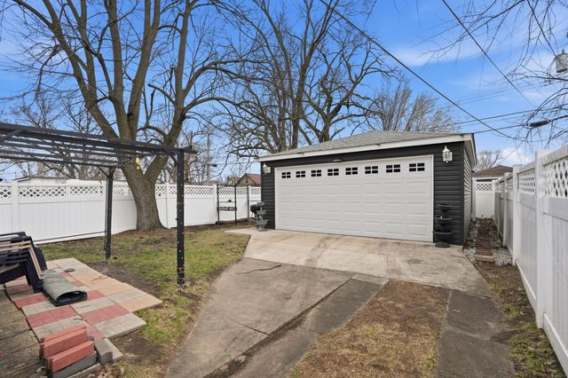 6249 Monroe Avenue, Hammond, IN 46324