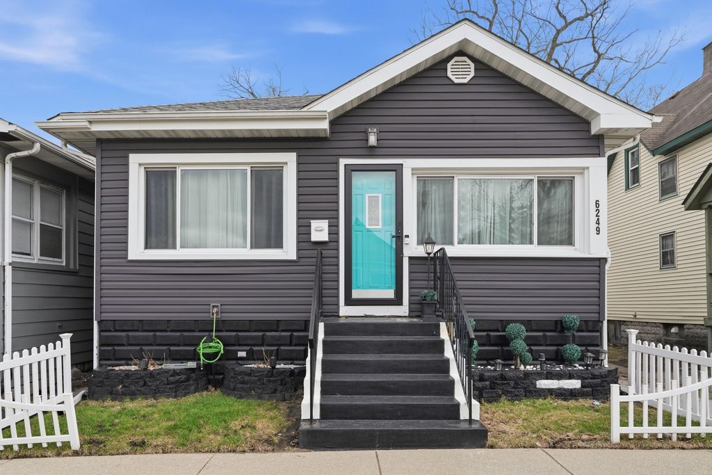 6249 Monroe Avenue, Hammond, IN 46324