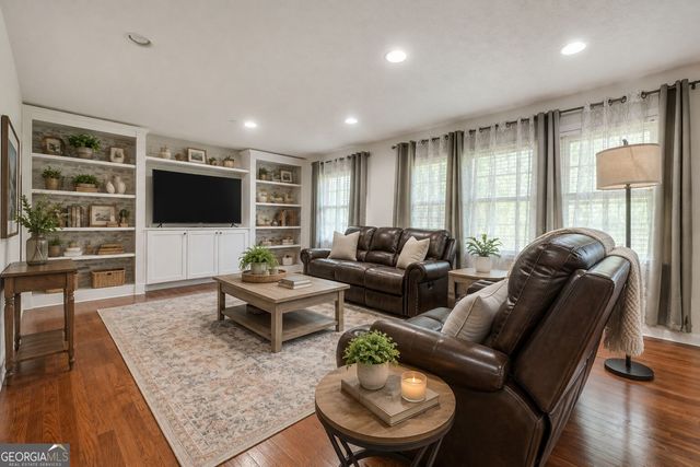 105 Pine Street, Barnesville, GA 30204