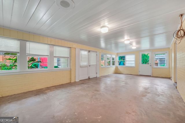105 Pine Street, Barnesville, GA 30204