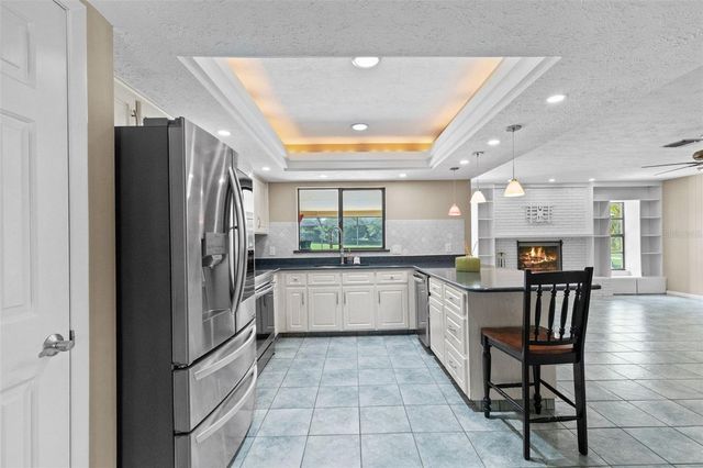 2311 LONG GREEN COURT, Valrico, FL 33596