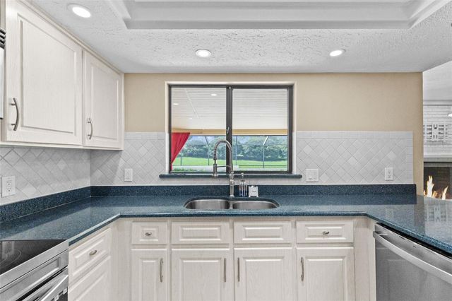 2311 LONG GREEN COURT, Valrico, FL 33596