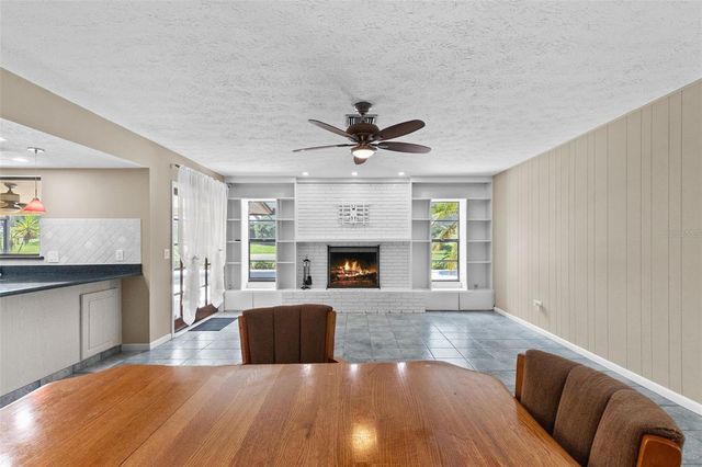 2311 LONG GREEN COURT, Valrico, FL 33596