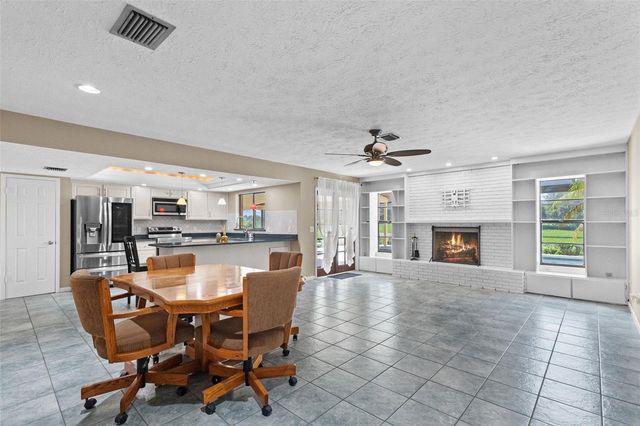 2311 LONG GREEN COURT, Valrico, FL 33596