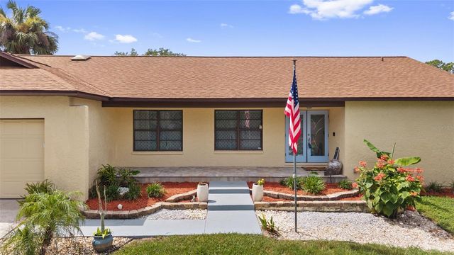 2311 LONG GREEN COURT, Valrico, FL 33596
